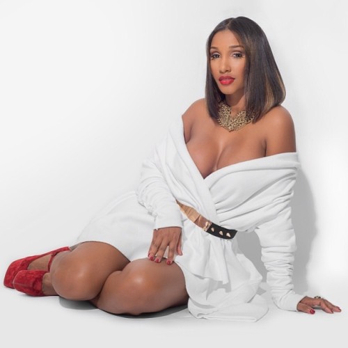 lili-bullshit:  Now let’s talk about my WIFE! BB!
