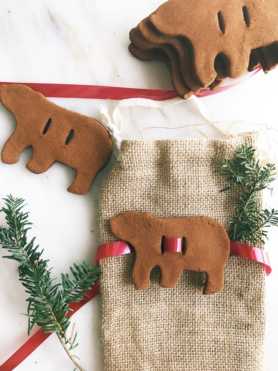 createforless:Cinnamon Applesauce Ornaments via Twine &amp; Table