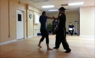 taichi-kungfu:  Wow, so awesome kung fu girl! Cool Kung Fu!!