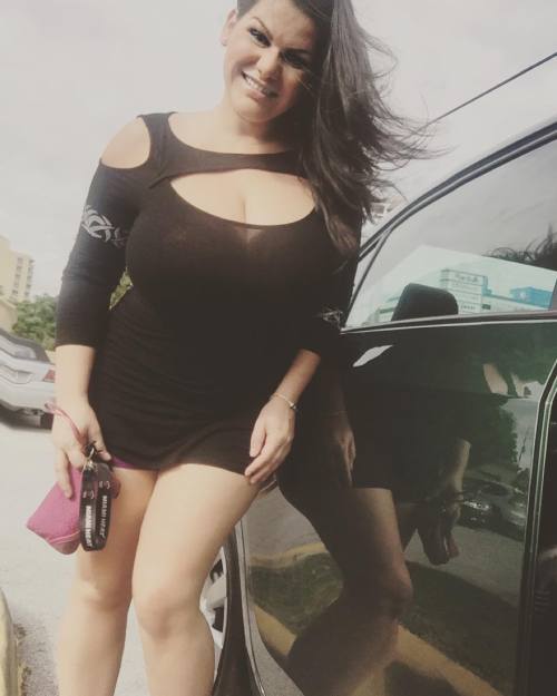 1nstagrambabes: Miami weather change…. The best… #AngelinaCastro #angelinacastrolive #miamilife by l