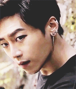 juntaek:  hayong for alphabat x boylondon 