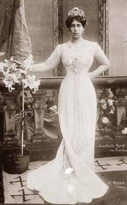 theimperialcourt:  The Sapphire Parure given to Grand Duchess Marie Alexandrovna of Russia by her father, Tsar Alexander II on her wedding to Queen Victoria’s second son, Prince Alfred, The Duke of Edinburgh. The parure is styled with the different