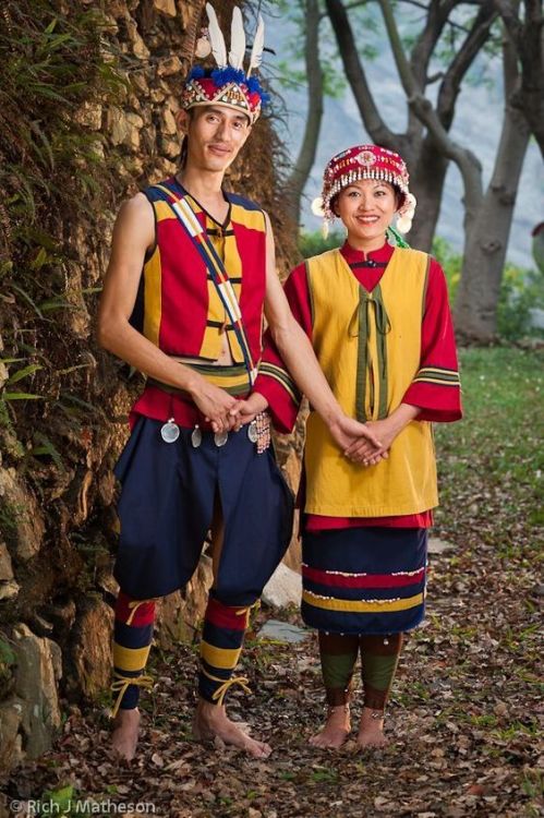 Taiwan Indigenous PeoplesAtayal womenBunun womanKavalan coupleSakizaya coupleTruku couple