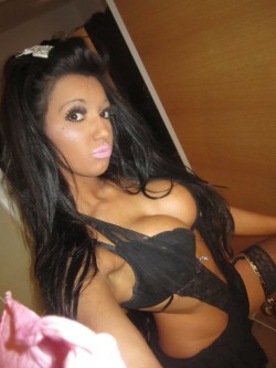always&mdash;hornyy:  Chloe Mafia