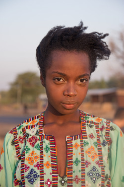akosuadoma:  Portrait: Actress Maameyaa Boafo, 2014 &ldquo;A Pakistani-born Ghanaian girl&rdquo; Photo by Charles Lawson (s_tage) 