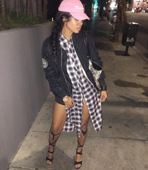 shez-a-bitch:  http://million-dollar-goals.tumblr.com/