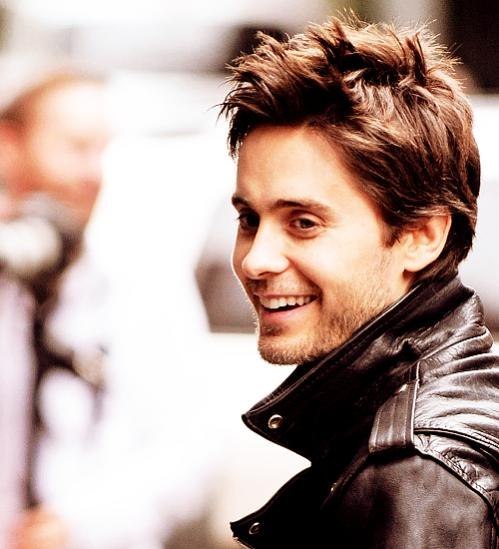 nightofthehunterconquistador:  more smiles :3 