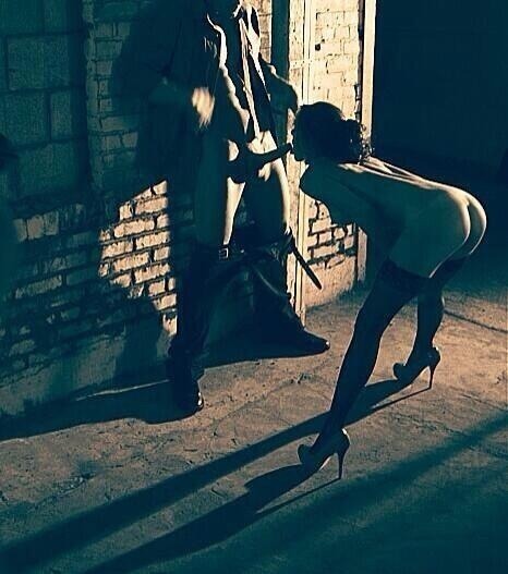 no-regrets-4-me:  Love the dark alley… 