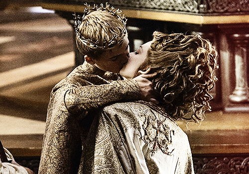 darlingdormer:new stills from game of thrones 4.02