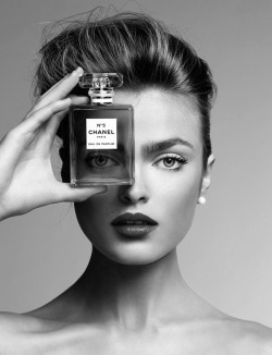 petit-rebel:  Chanel no 5