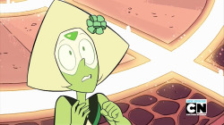 Ananipurlue:so I Thought “What If Peridot Always Had The Bow In Her Hair…?”