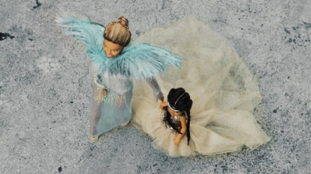 godessoflovee:  the-real-eye-to-see:   This Barbie Beyonce Instagram Account Is Everything