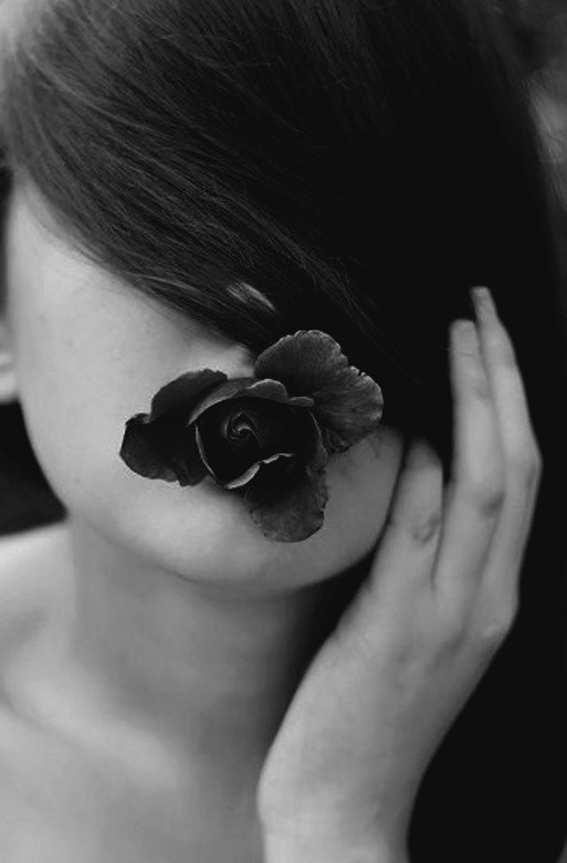 banishedfromcamelot:  Photo by Magda Kołakowska 