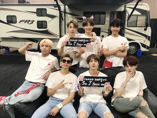 180917 BigHit’s Tweet[#오늘의방탄] Thank you, Fort Worth! 잊지못할 아미들의 환호성.. 그리고 댄스 우리 다시 만날 날까지 좋은 날이