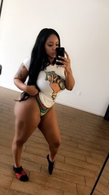 goood-thickness:  Her thickness is my weakness