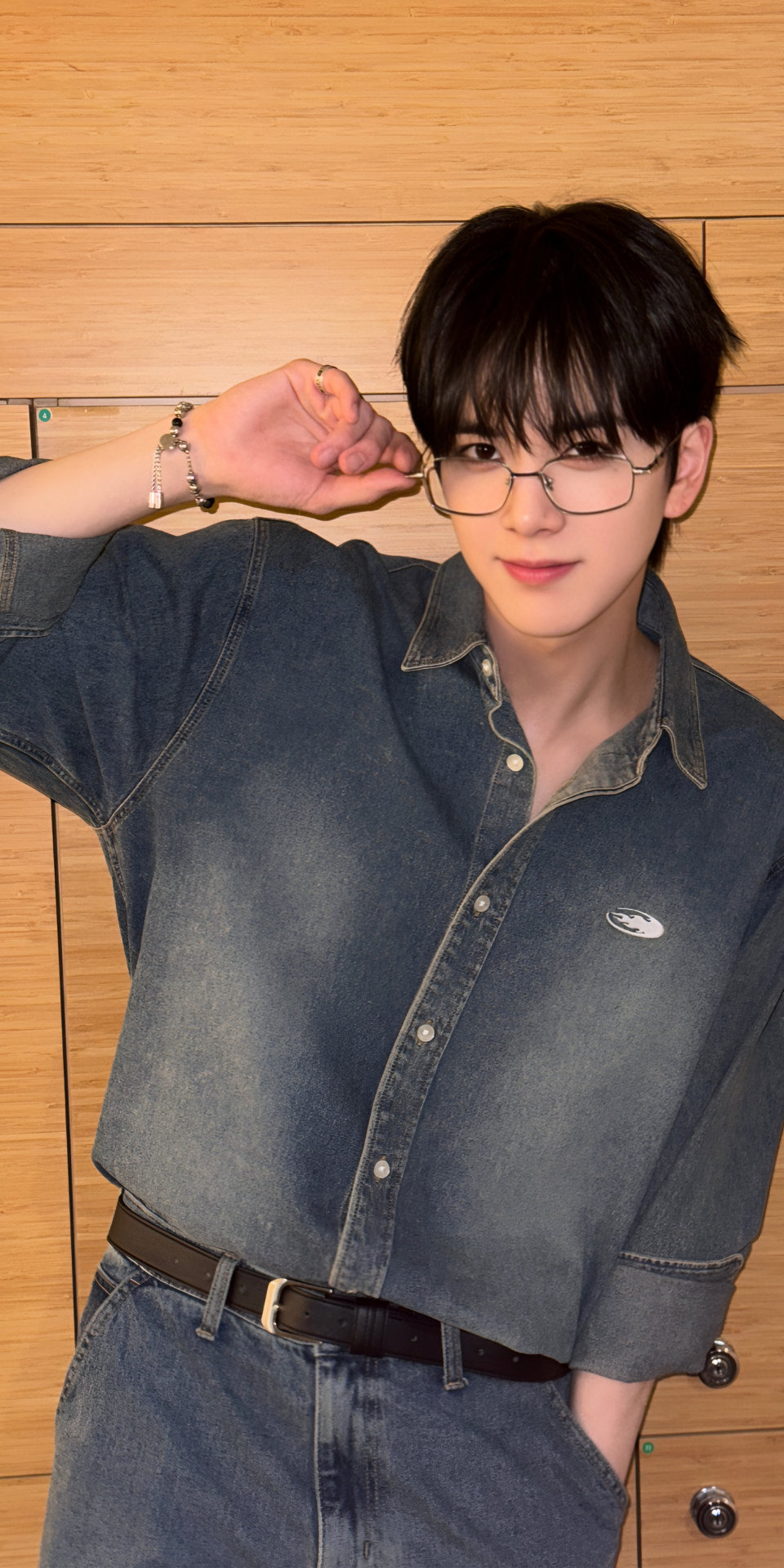 . . Younghoon Lockscreens