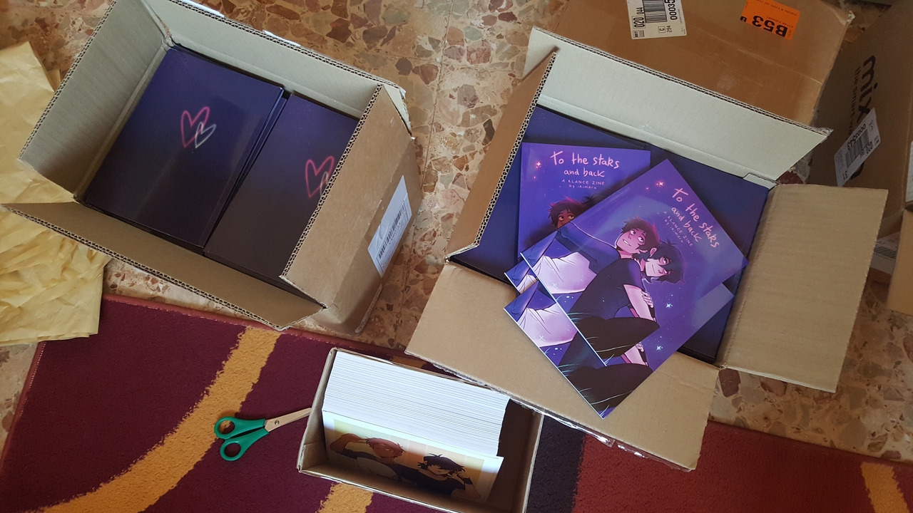yoo my zines are finally here!!I’m gonna start packaging everything and send them