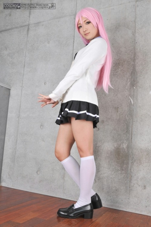 cosplaygirl: ＊寝ていたら・・・｜ゆきまちのやかましい世界´_ゝ｀