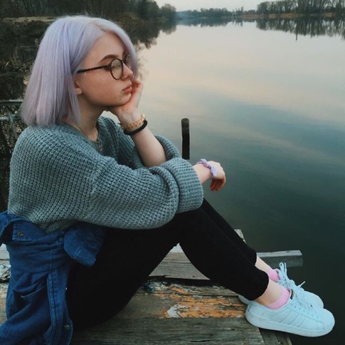 L A B E L L A