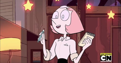 mokkaquillart:  Screenshot repaint because Waitress Pearl x3 