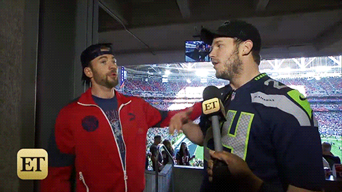 master-of-duct-tape:(x)I swear, Evans does not stop bouncing around this entire interview  Evans looks like a 5yo boy hahahahaha #teamevans