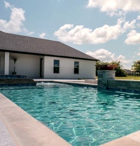 Midcentury Pool - Privacy
