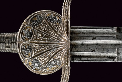 swordsite:#Italia #Spada16th Century Northern Italian Short SwordEditor’s Note: This sword is at once an Oakeshott Type XIX, Oakeshott Type XVI and a contender for Type XV, XIV and XII. I feel it is most strongly a XIX, with the second strongest type