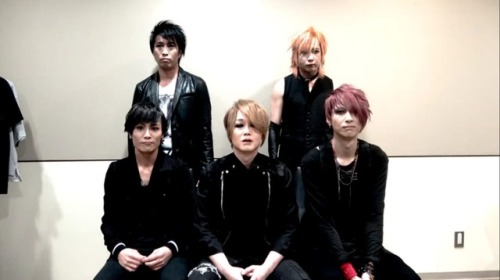 devilish-hizumi