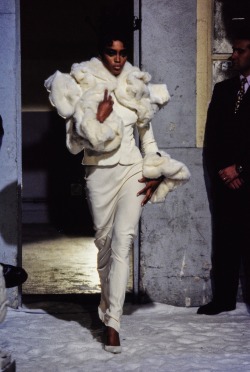 softestaura:John Galliano Fall 1995 RTW