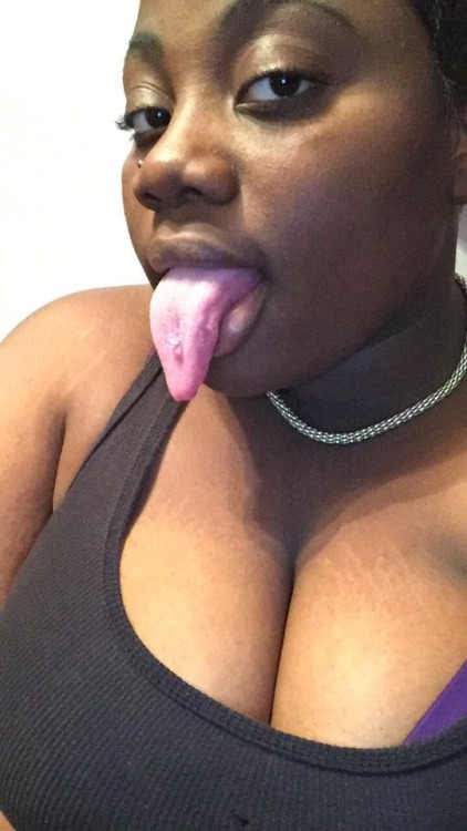 xxdiabloexposed:  Another georgia freak somewhere in midtown always ready💦👅