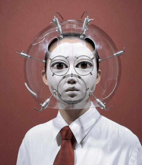 Hyungkoo Lee. Subversión facial