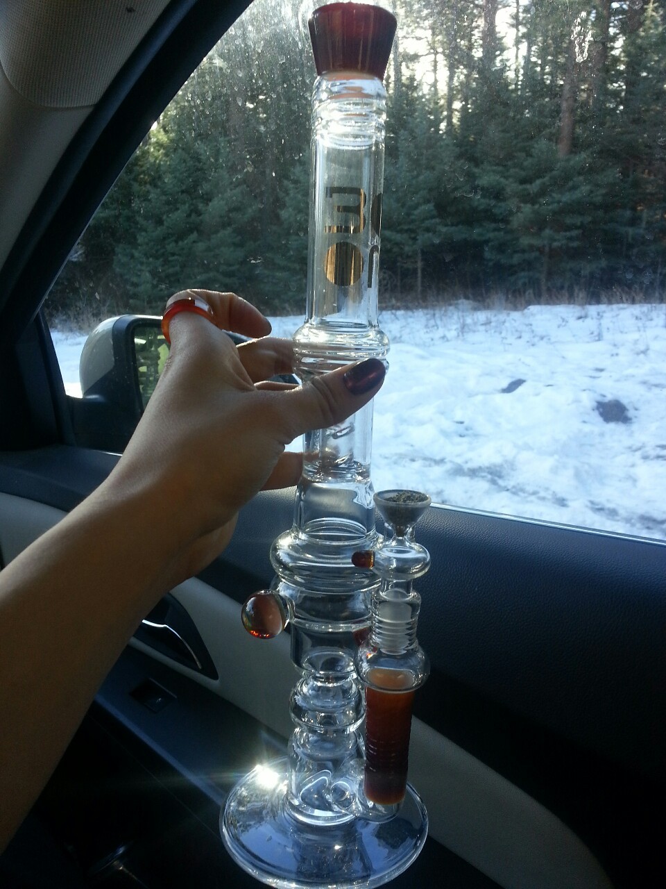 missmarijane:  everything-cannabis:  missmarijane:Perfect day.  that glass is clean