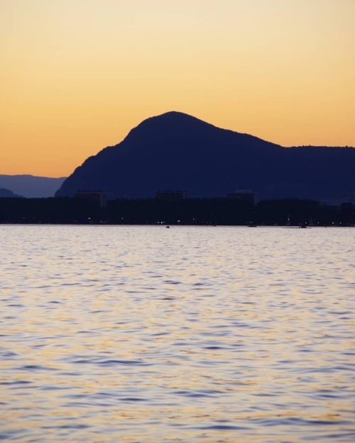  Sunset sur le lac d’Annecy  (Veyrier-du-Lac)  - Août 2020 