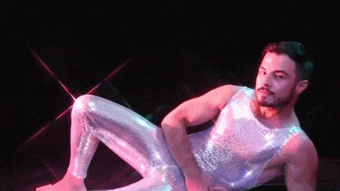 chadleymacgufferson: nvclearbomb:  He’s so cute   I fr thought he was wearing saran