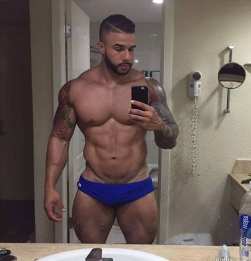 the-swole-strip:  http://the-swole-strip.tumblr.com/   Some guys just don’t need to be hairy to be sexy - WOOF