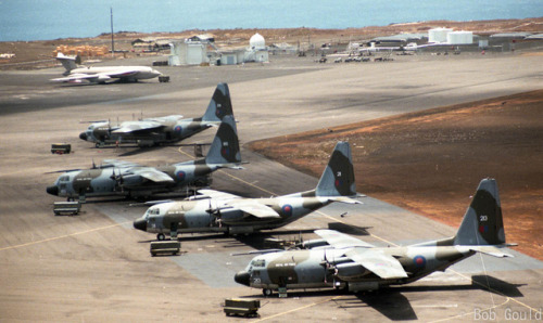 c-130hercules:RAF Ascension Island, November 1983.