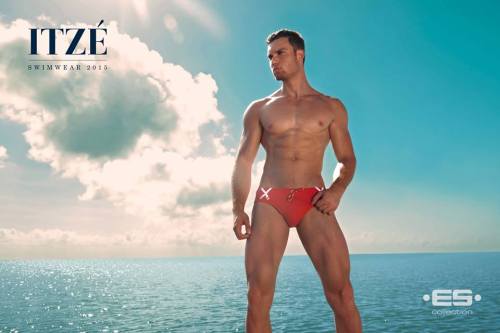   ITZÉ: ES Collection Swimwear 2015. A New Dawn for Swimwear Video  models:   Eric González Malavé, Roman Shlyakis, Alejandro Teixeira  