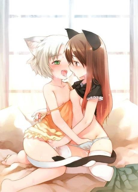 ashloveslolis:  Errands to run today…I’ll post some stuff when I get back this afternoon. I just haven’t felt particularly inspired because I was sick. Have a good day everyone and enjoy this cute picture. Art clearly isn’t mine since y'all know