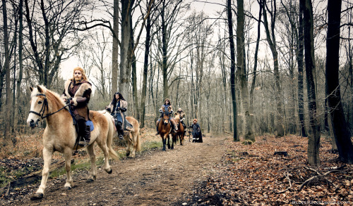 bittersuites:The Durins ride out…aka our long-awaited photoshoot, lovingly organized by Susu ♥ A big