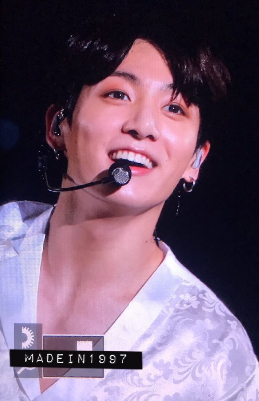HELLO MR.JEON JUNGKOOK WHO GAVE YOU THE GODDAMN PERMISSION???!
