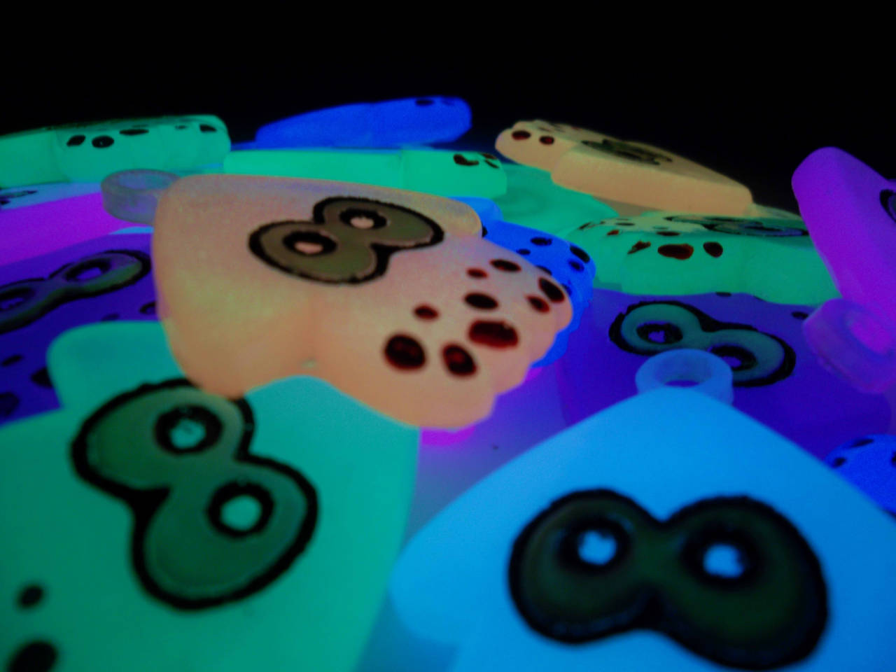 cloesy:  Glow charms are now available in my shop!!! Take a look!! 