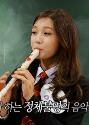 apinkdays:  eunji on my little television for anon ♡  