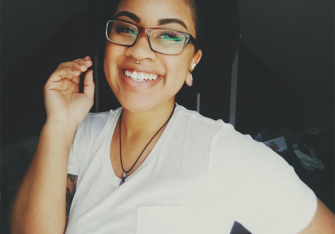 emgeerassohl:Pre-Blackout selfies since I won’t be on too much tomorrow ❤ 
