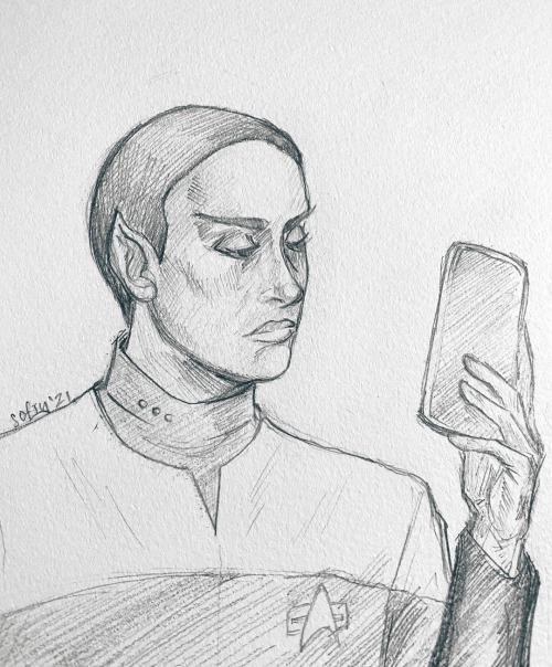 tenderspaces:Leyendecker-style Tuvok sketch