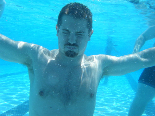 xlbears:  The XLBears took a dip in Colman pool last weekend and someone had an underwater camera!