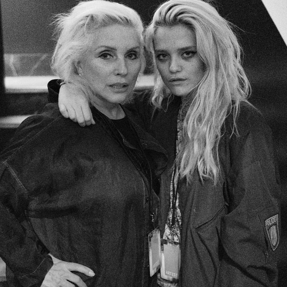 forever-blondie:  Debbie Harry and Sky Ferreira at Festival of Disruption - October