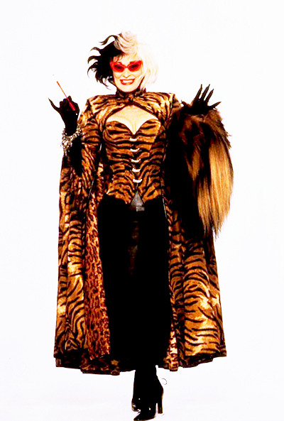mabellonghetti:Promotional pics of Glenn Close as Cruella De Vil in 101 Dalmatians (1996). Costumes 
