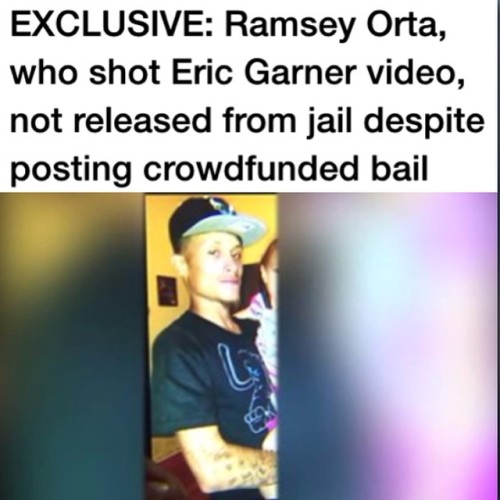 cleophatracominatya:  satanrimmingjesus:  revolutionary-mindset:  It’s the video that came to be the rallying cry for the movement protesting the deaths of people of color in police cases — the takedown and arrest of Eric Garner, in Staten Island