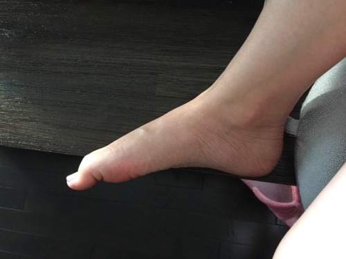 womensfoot-lover:Womens Foot Lover - womensfoot-lover.tumblr.com