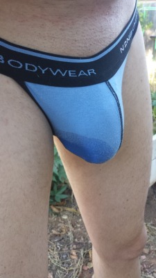 mystic-navigator:Wetting my n2n string bikini with a depends pad